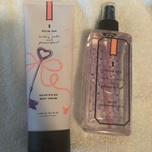 Victoria's Secret Room 504 Sheer Mist & Body Cream